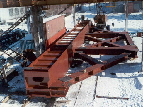 Подкраново-подстропильная ферма